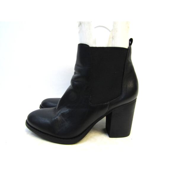 Steve Madden Womens Size 8 M Black Leather Chelsea Ankle Fashion Boots Bootie - Picture 1 of 11